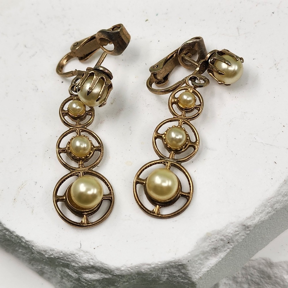 Faux Pearl Gold Tone Drop Earrings Triple Circle Geometric Omega Back Statement